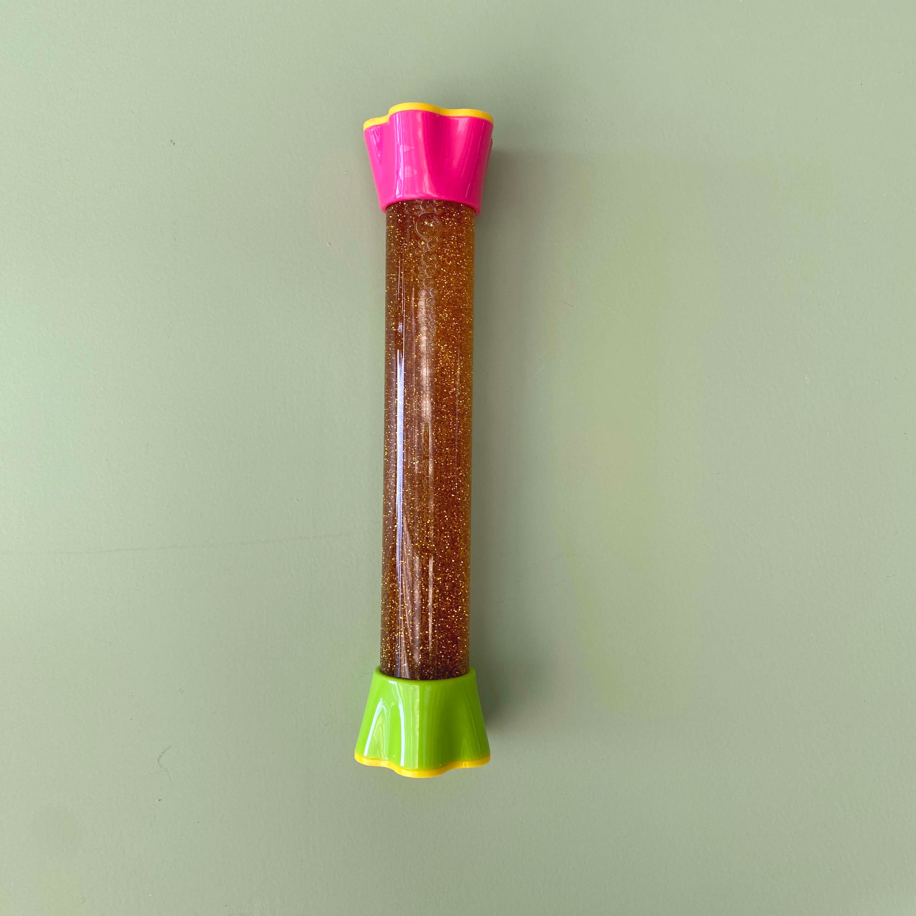 Colourful liquid timer with glitter and fluid movement