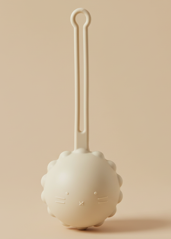Silicone dummy case keeping pacifiers clean and organised