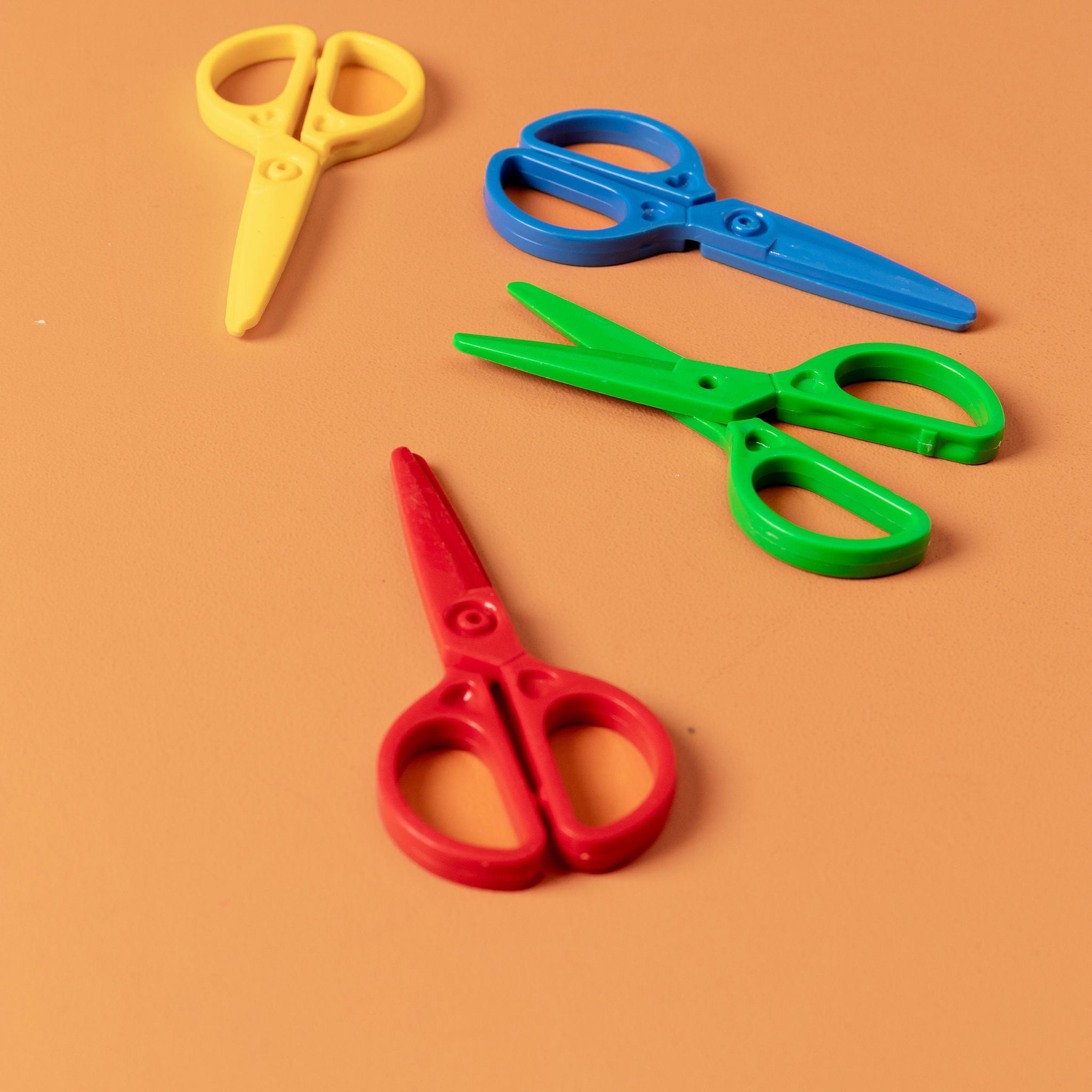 Play-dough scissors for children - safe plastic scissors for scissor skill development and fine motor play - Tiny Tree Toys South Africa