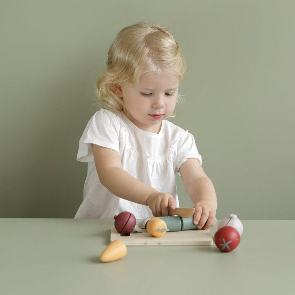 Wooden Cutting Vegetables - tiny tree toys