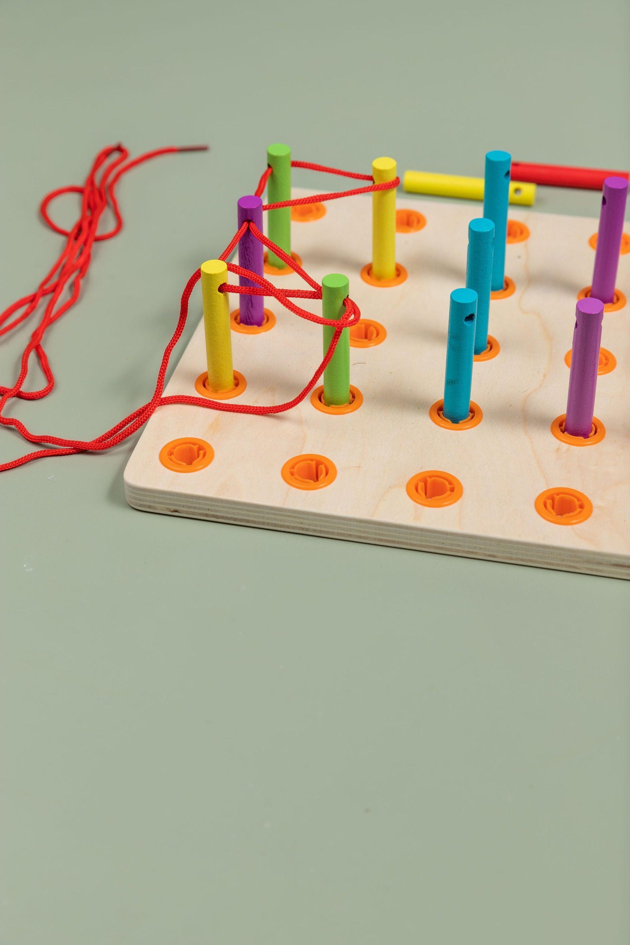 Wooden Threading Baord - tiny tree toys - tiny tree toys