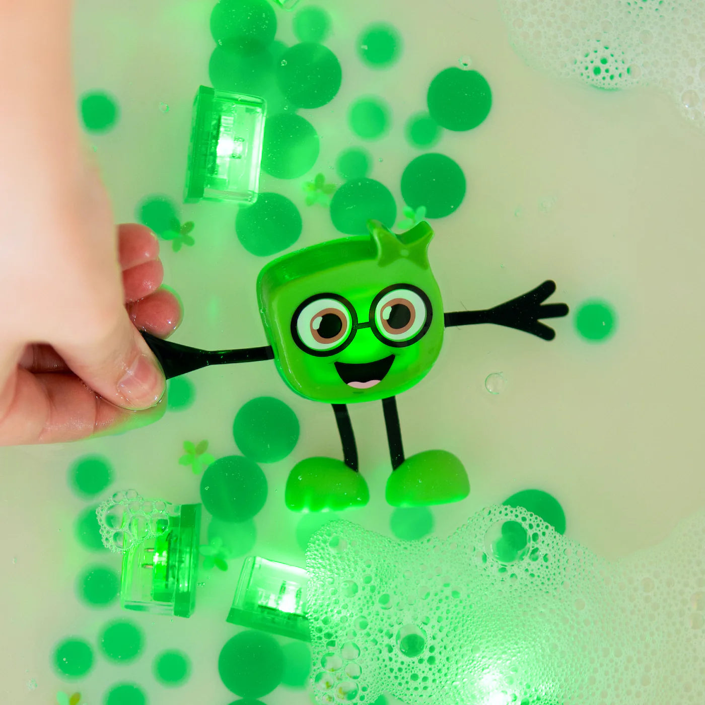 Glo Pals Pippa light-up bath toy
