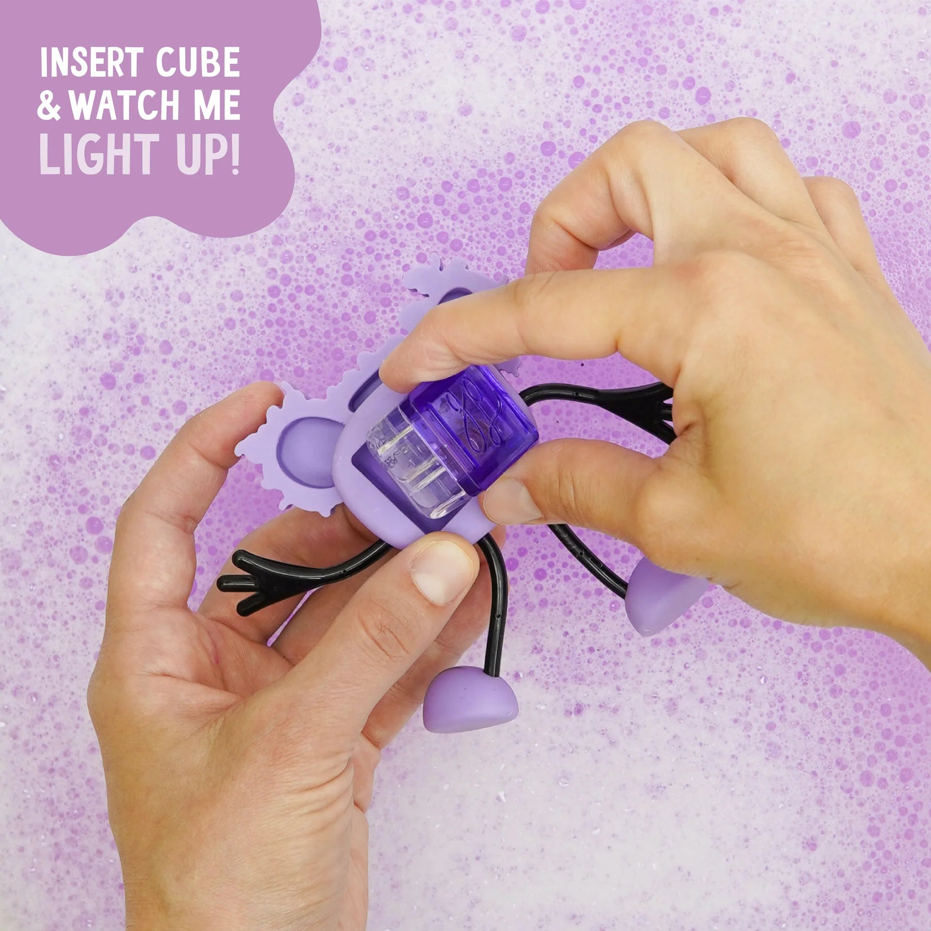 Light-up bath character toy Lumi