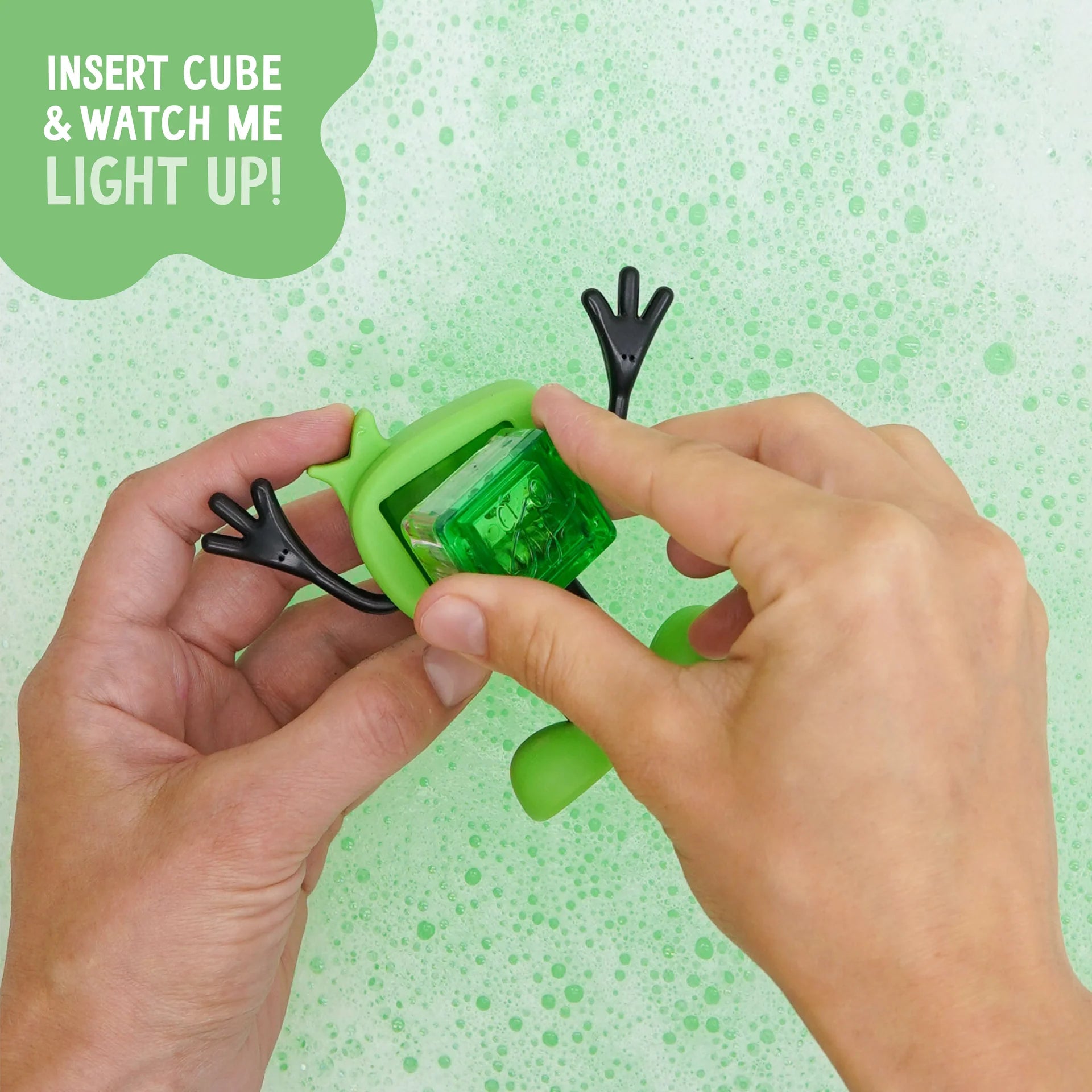 Light-up bath character toy Pippa