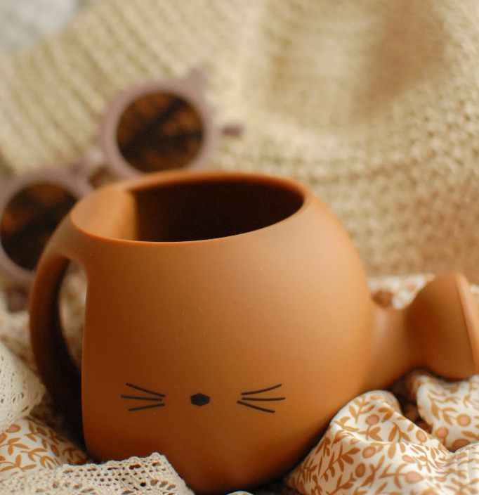 Soft flexible watering can for toddlers sensory play