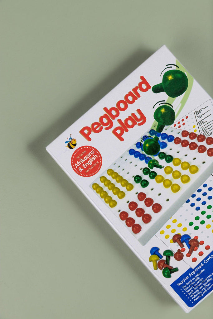 Pegboard Play - tiny tree toys - Smart Thinking